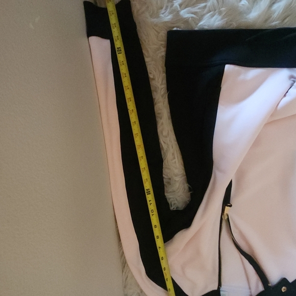 Neiman Marcus Exclusive Black and Pink Jacket - Picture 12 of 13